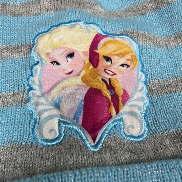 Disney Frozen Girls Beanie with Pom Blue and Gray - Picture 2 of 7